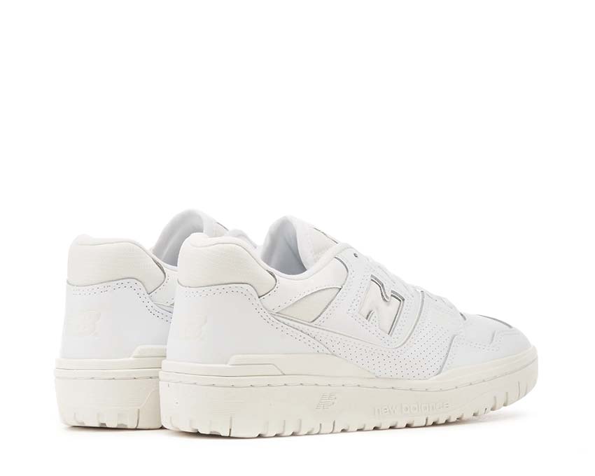 New Balance 550 W White vue latérale — cupsole basketball cuir blanc