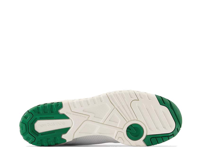 New Balance 550 White Green dettaglio — tomaia in pelle premium
