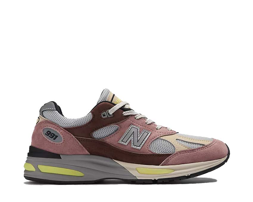 New Balance 991v2 UK Rosewood Deep Taupe — Herren Made in UK Wildleder Sneaker