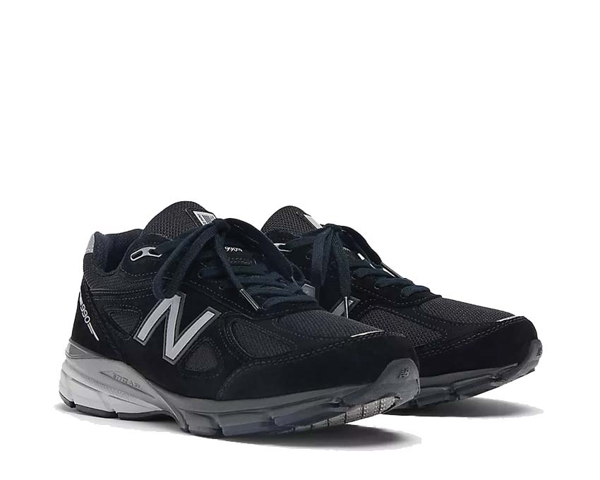 New Balance 990v4 Made in USA Black Seitenansicht — Mesh- und Wildlederschaft