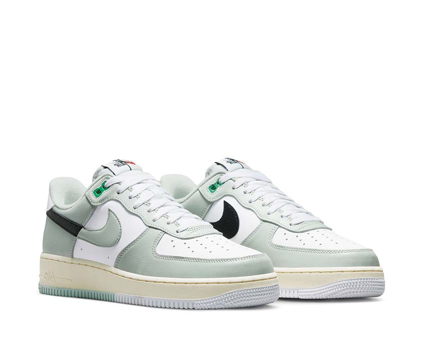 Nike Air Force 1 '07 LV8 Light Silver Seitenansicht — glattes Leder Black White