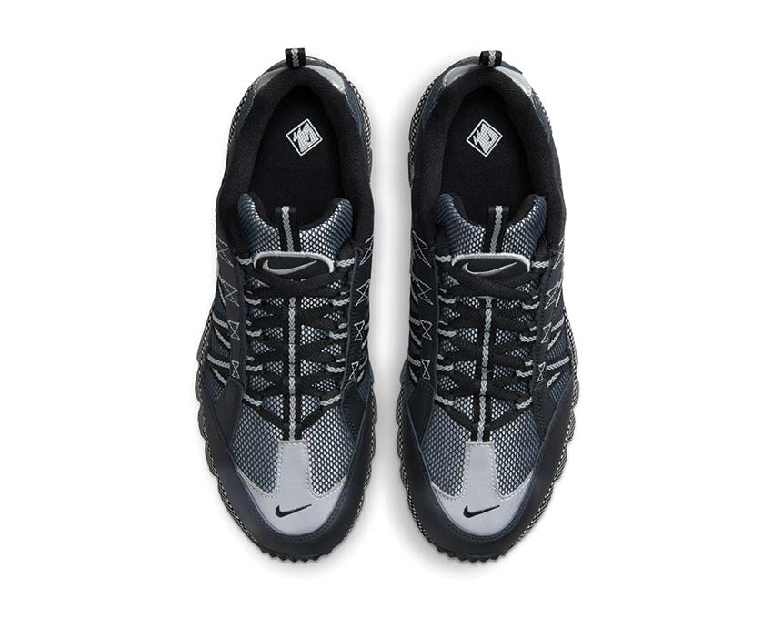 Nike Air Humara QS Black Metallic Silver detalle — parte superior nylon