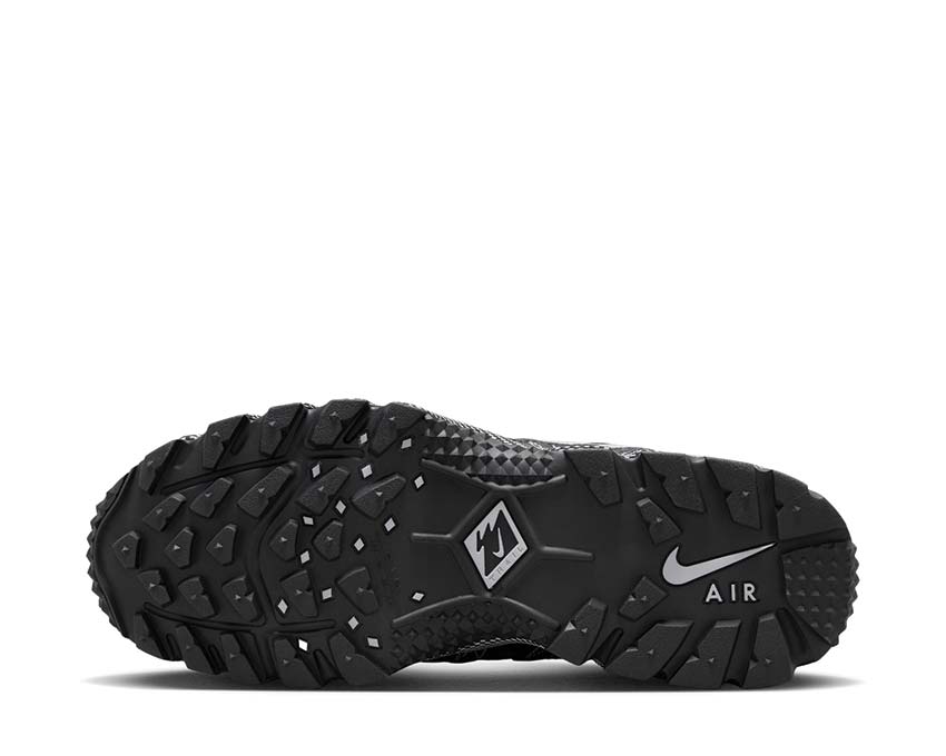 Nike Air Humara QS Black Metallic Silver — vista trasera