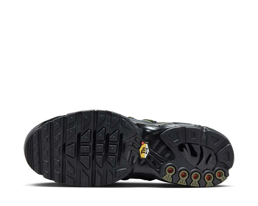 Nike Air Max Plus Utility Medium Olive / Black FJ4232-200