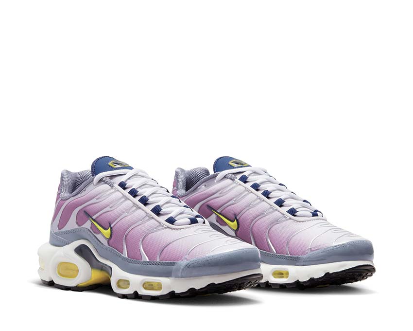 Nike Air Max Plus W Violet Dust Seitenansicht — Mesh und TPU Schaft