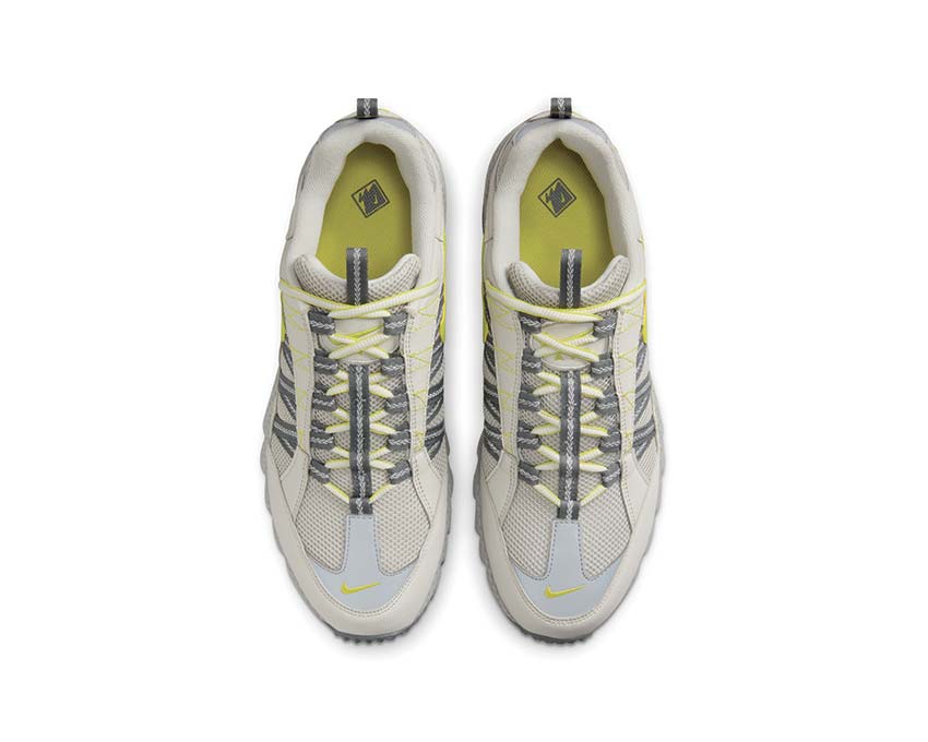 Nike Air Humara Light Bone détail — tige synthétique High Voltage