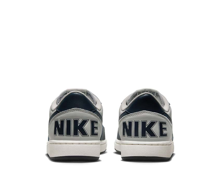Nike Terminator Low Granite Sohle — vulkanisierter Sail Gummi Vintage