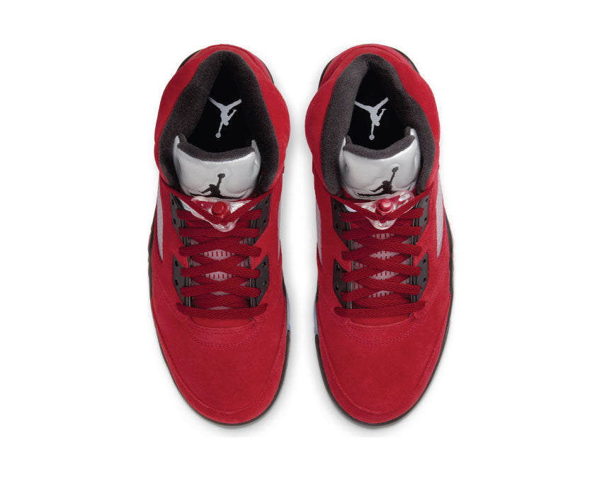 Jordan Air Jordan 5 Retro Varsity Red Detail — Schaft aus Wildleder und Netz