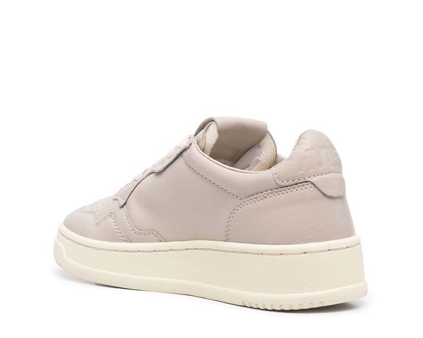 Autry Medalist Low Goat Grey suela — suela de goma dentada