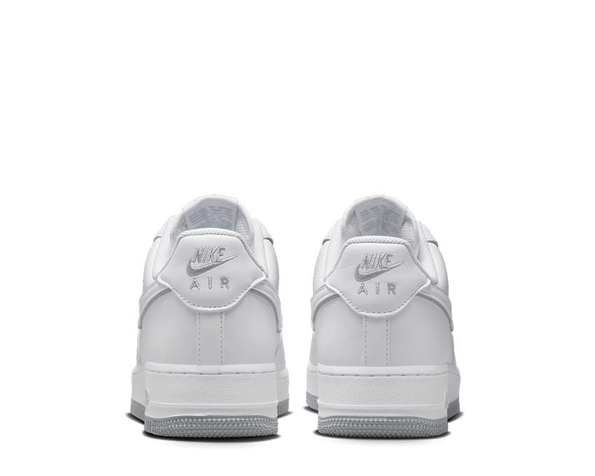 Nike Air Force 1 '07 White Wolf Grey suola — suola bianca Air Force