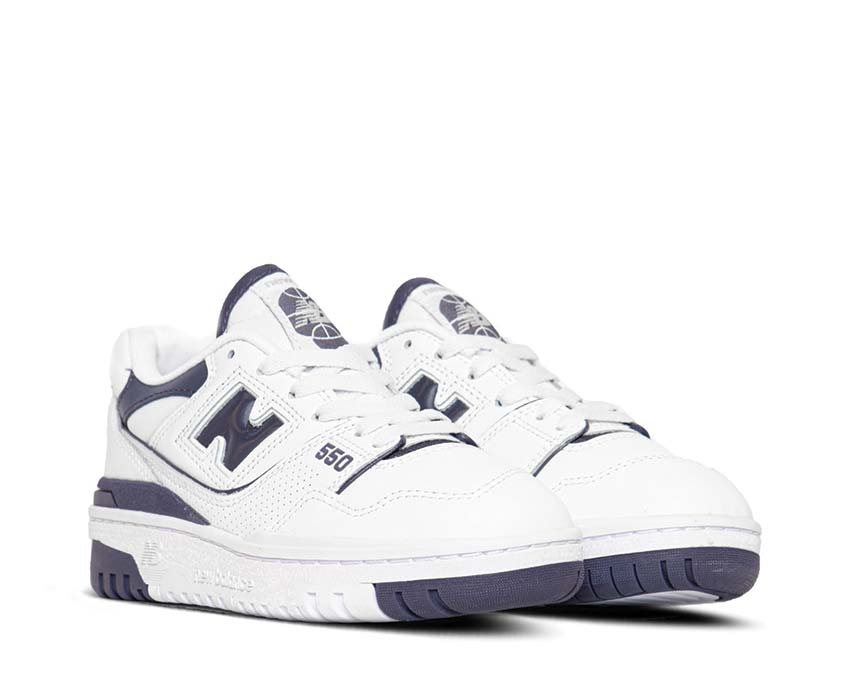 New Balance 550 W White/Navy vista lateral — cuero blanco y navy