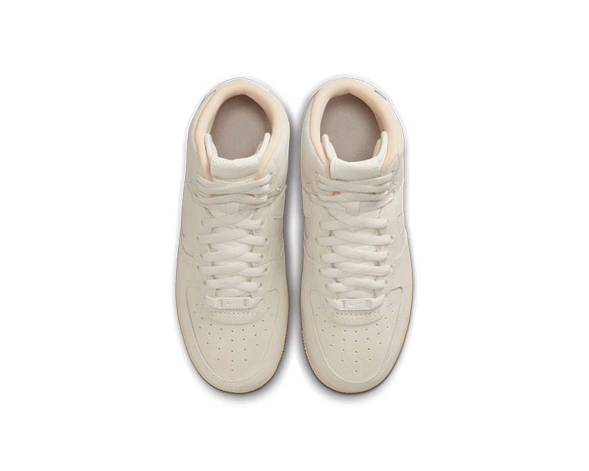 Nike Air Force 1 Sculpt W Sail Phantom Sesame Pure Platinum détail — tige cuir superposé