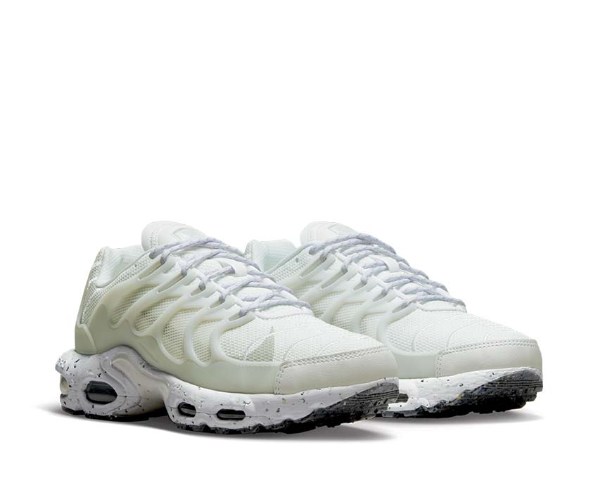 Nike Air Max Terrascape Plus White Pure Platinum vista laterale — mesh riciclato