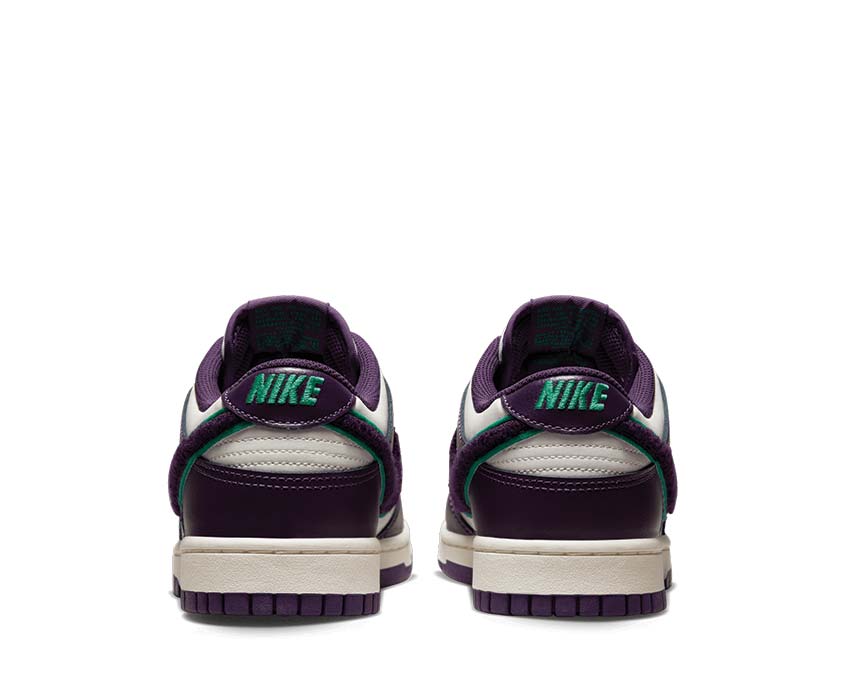 Nike Dunk Low Sail Grand Purple Neptune Green semelle — caoutchouc vulcanisé