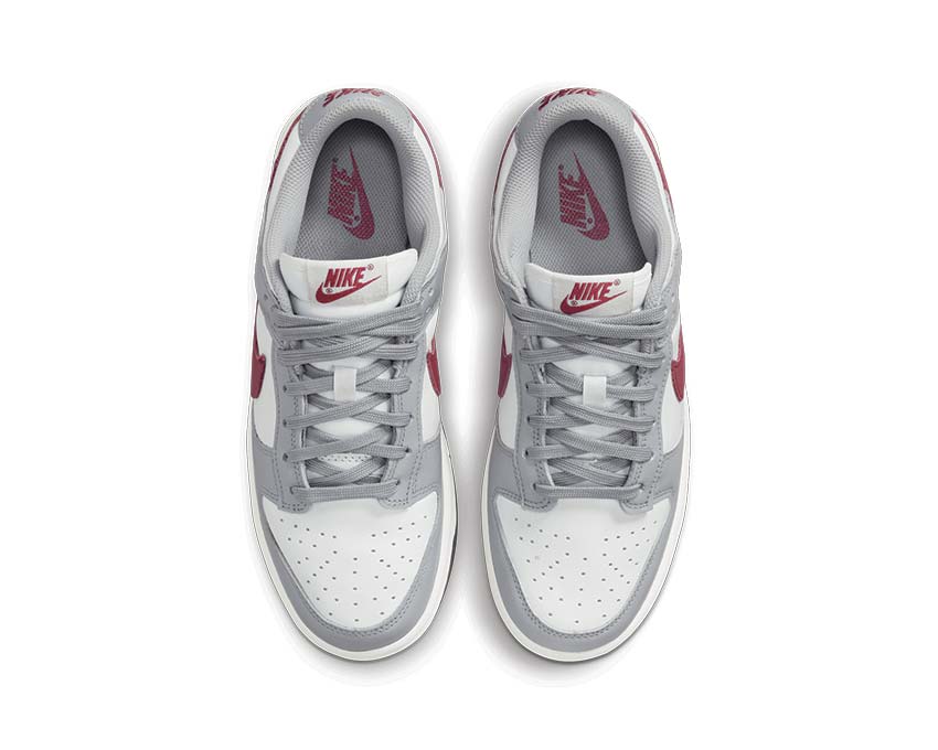 Nike Dunk Low Black White Detail — Leder Obermaterial Black und White