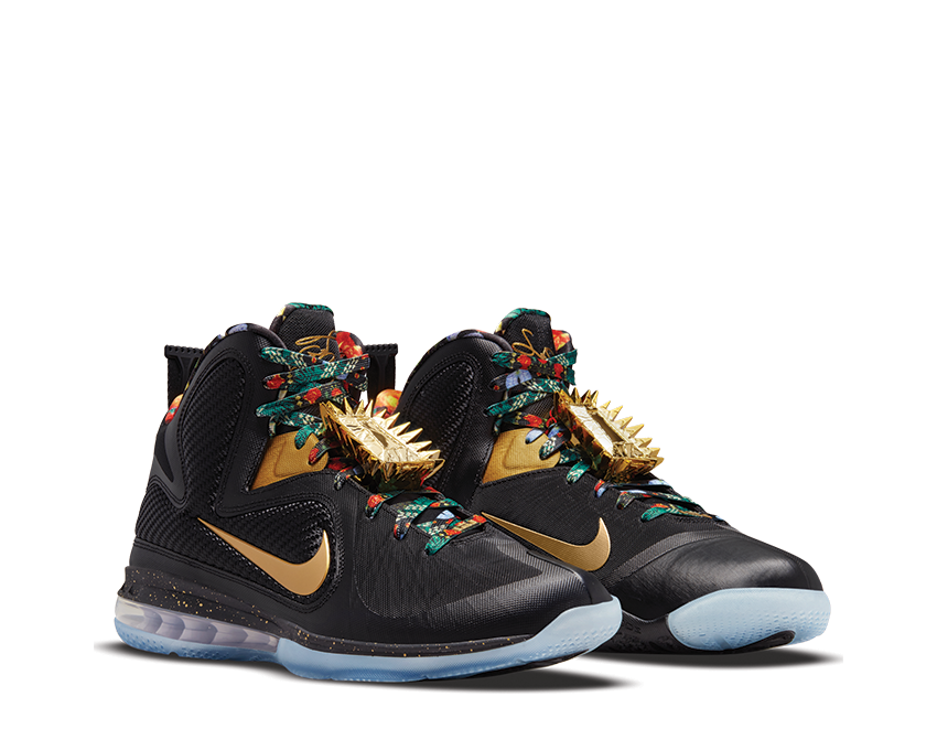 Nike Lebron IX Black Metallic Gold vista laterale — tomaia sintetica nero dorato