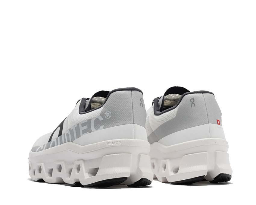 On Cloudmonster Undyed White suola — suola Speedboard